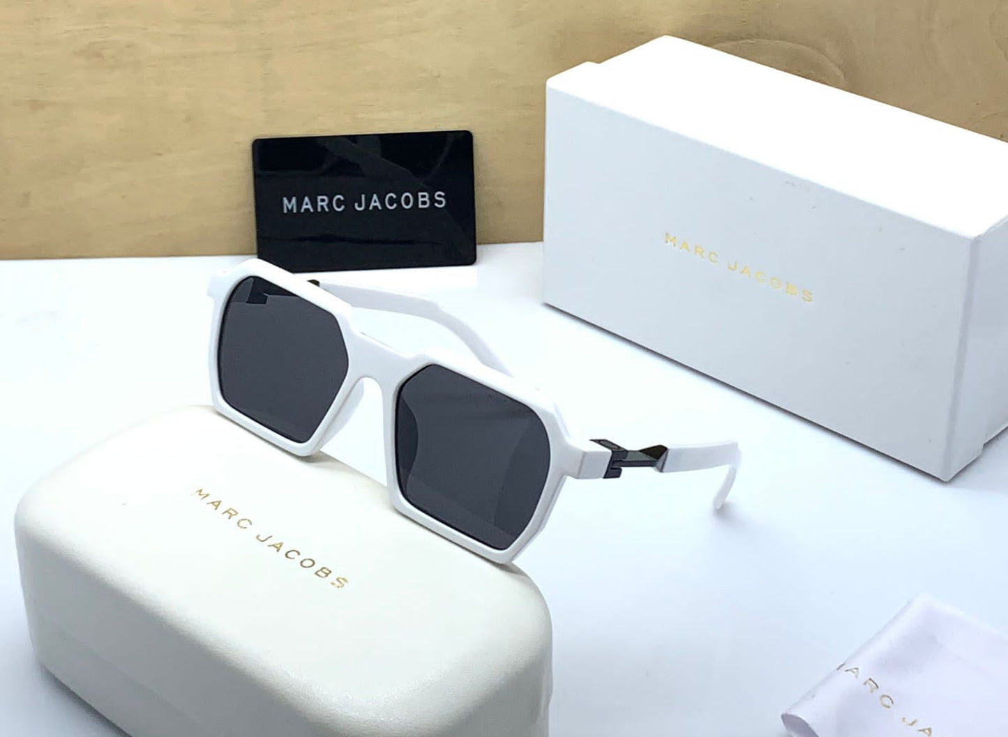 MRC JACOBS-SUNGLASSESS