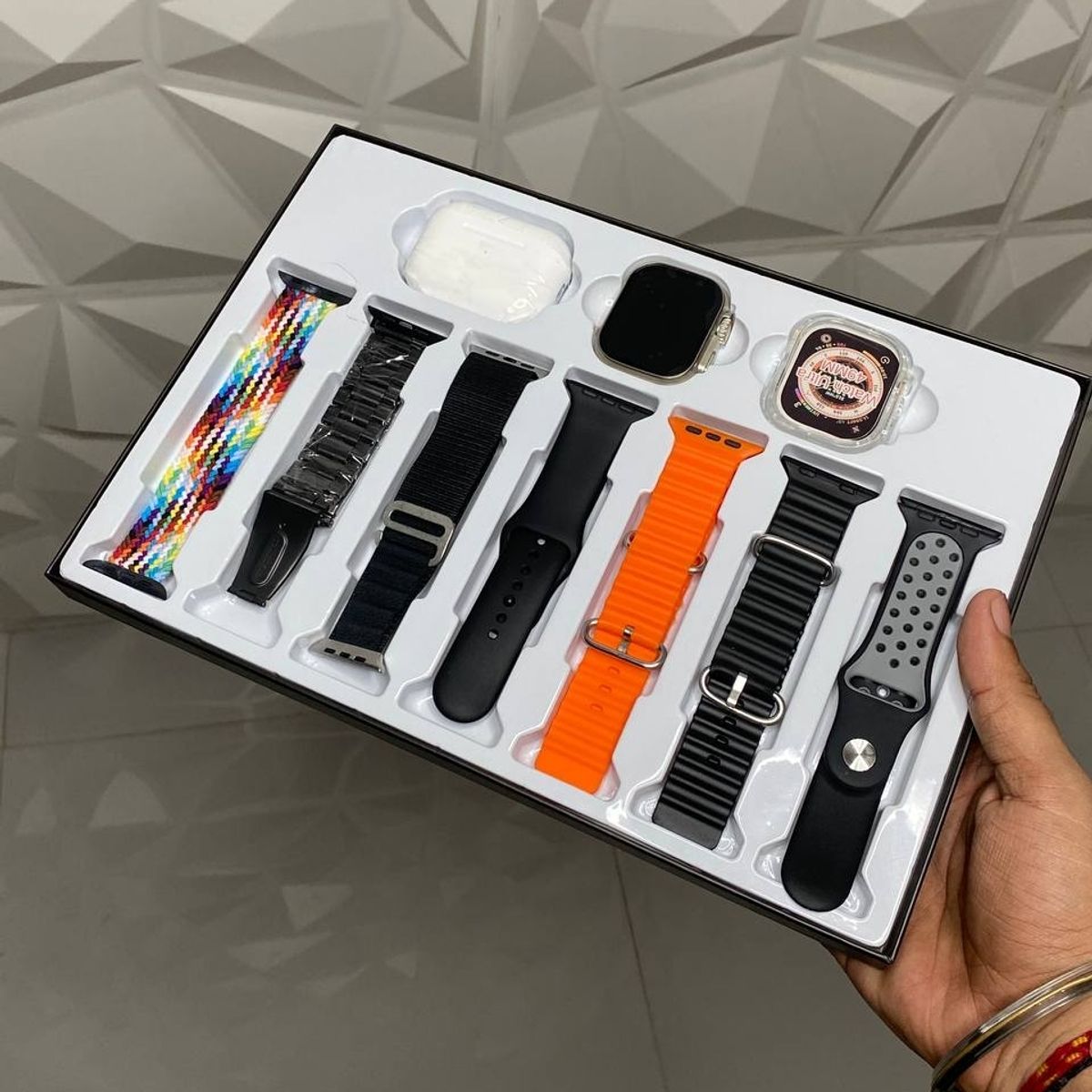 Combo Set 10 In 1 | Ultra Smartwatch, Tws Pro , Case And 7 Straps