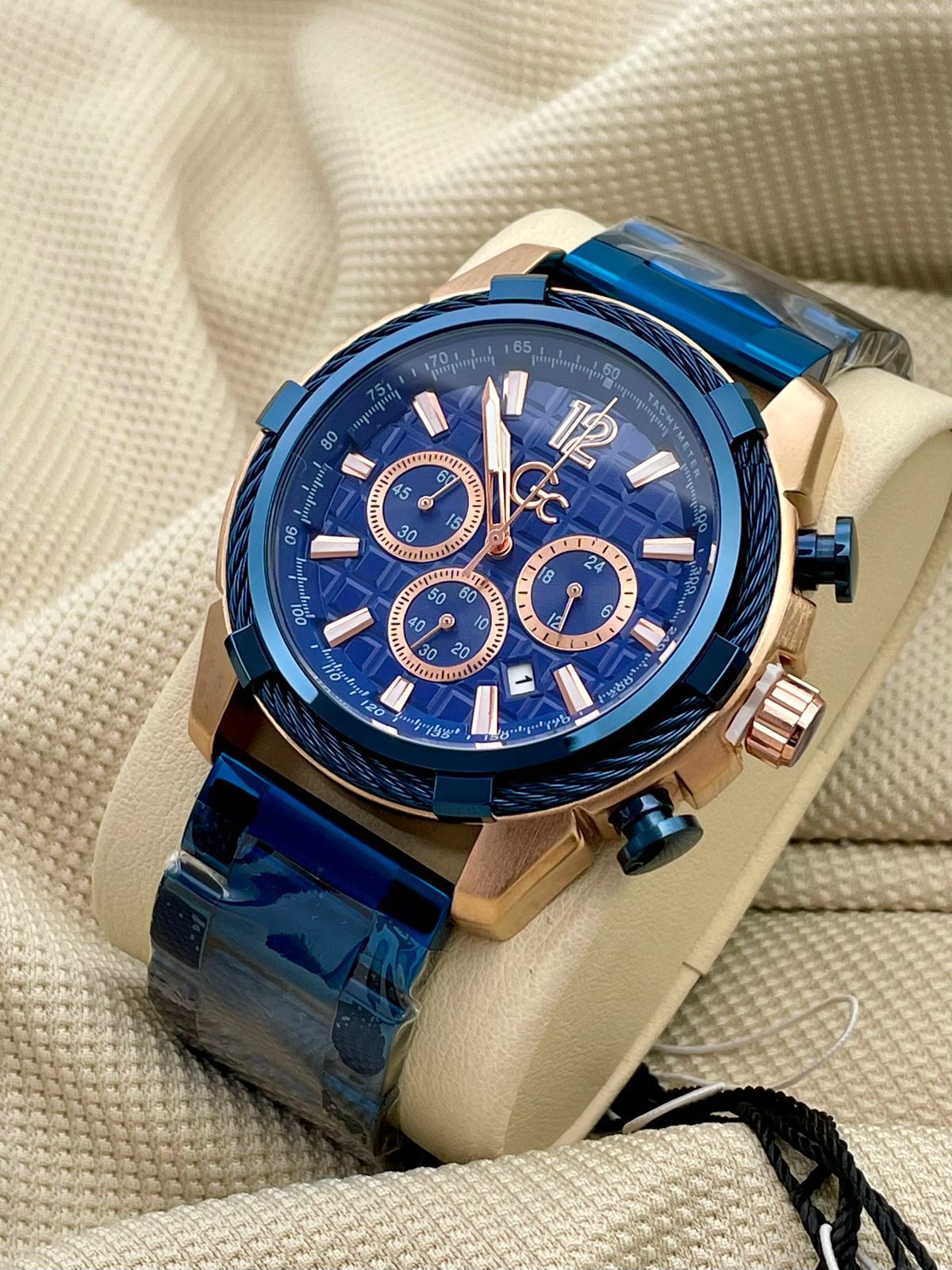 GUESS CHRONO METAL COLLECTION