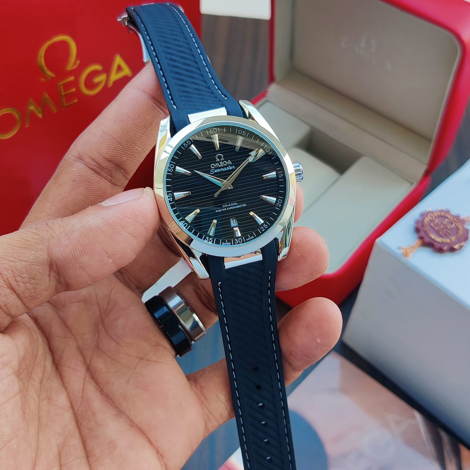 OMAGA SEAMSTER AQUA TERRA WATCH