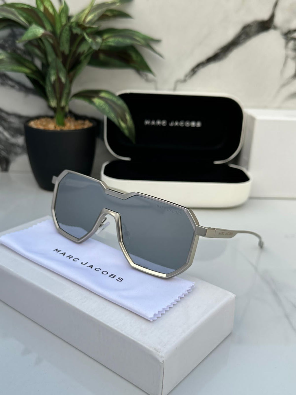 MRC JACOBS SUNGLASSES