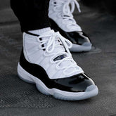 JORDAN 11 CONCORD AJ11 BLACK WHITE