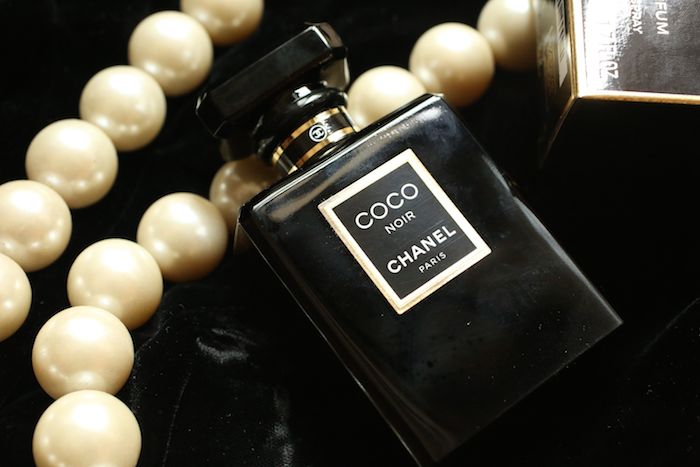 Coco Noir Chanel perfume