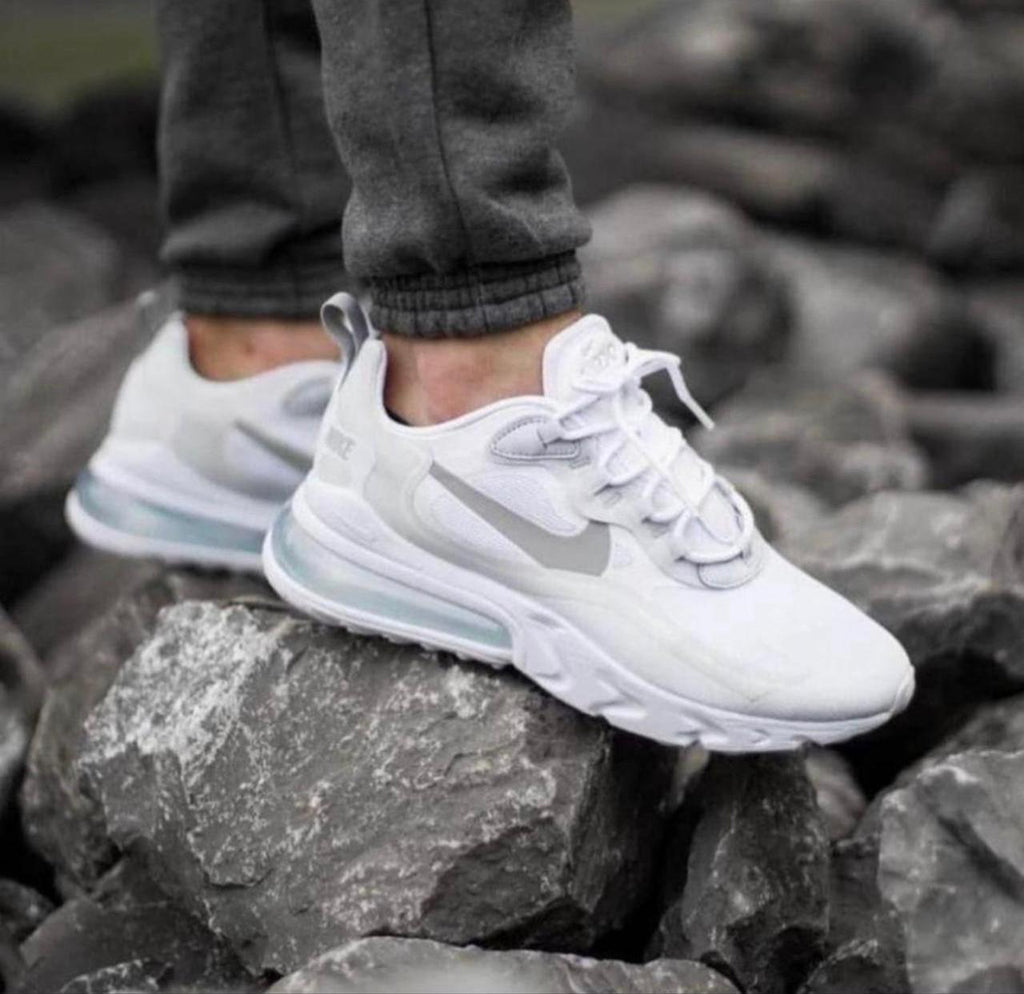 Air Max 270 React SMOKE GREY Shoes