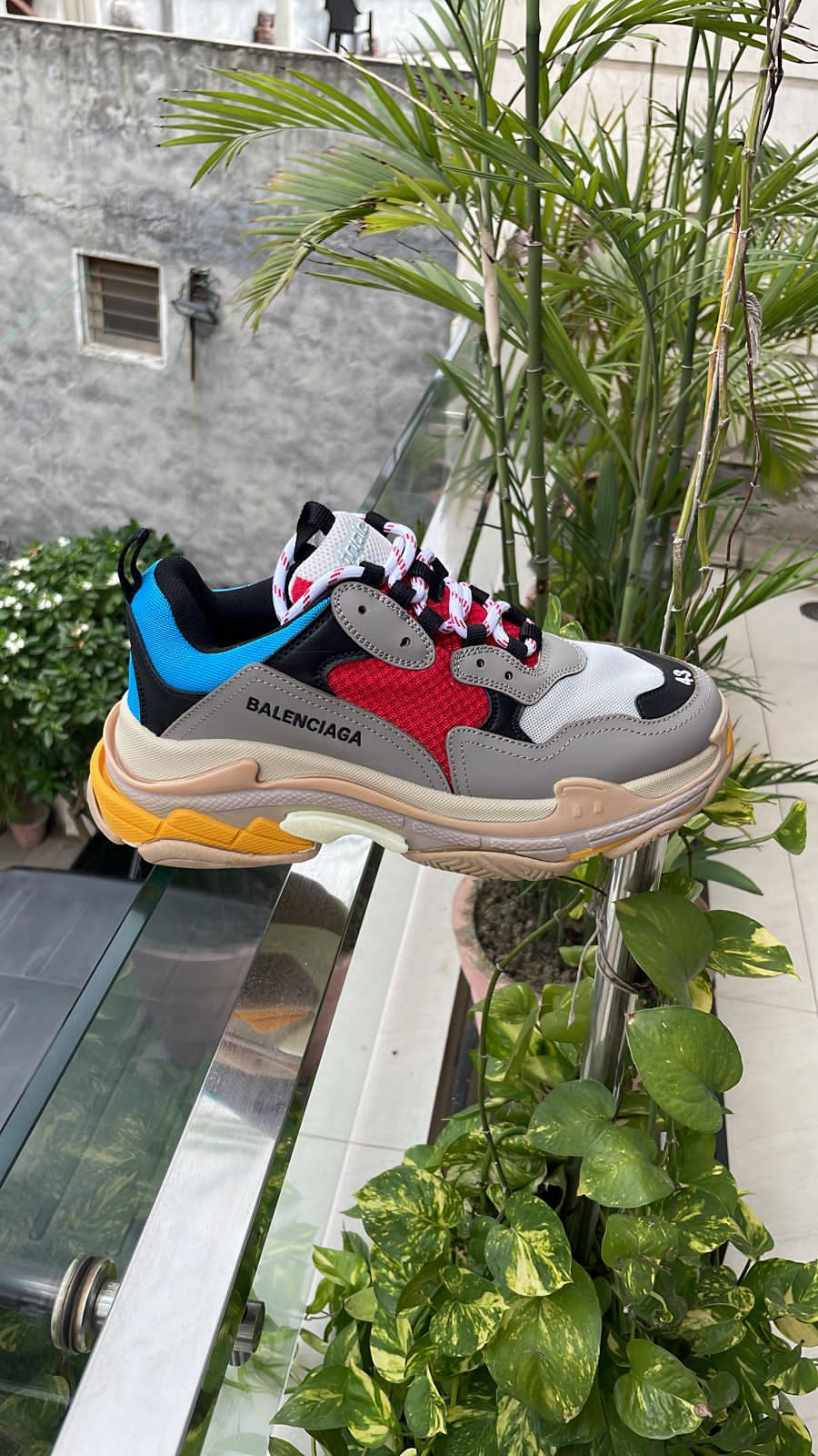 Balenciaga triple S