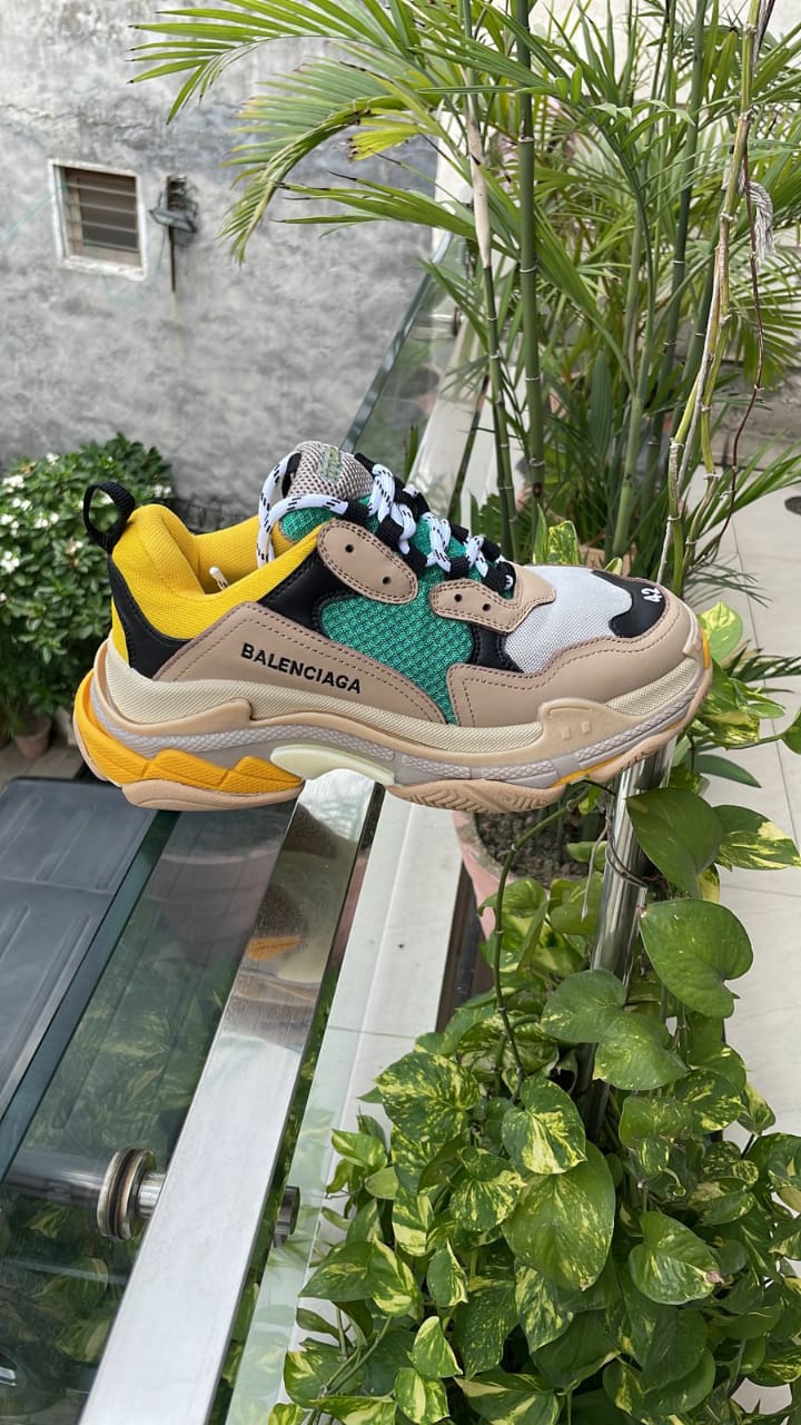 Balenciaga triple S