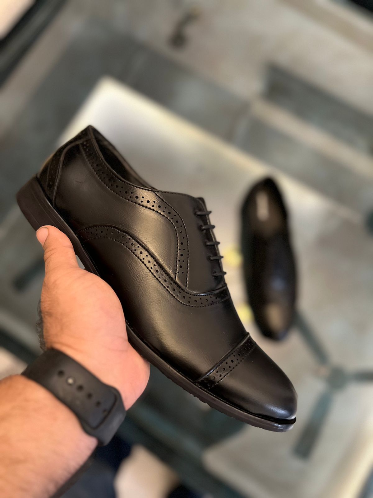 FORMAL BROGUE SHOE