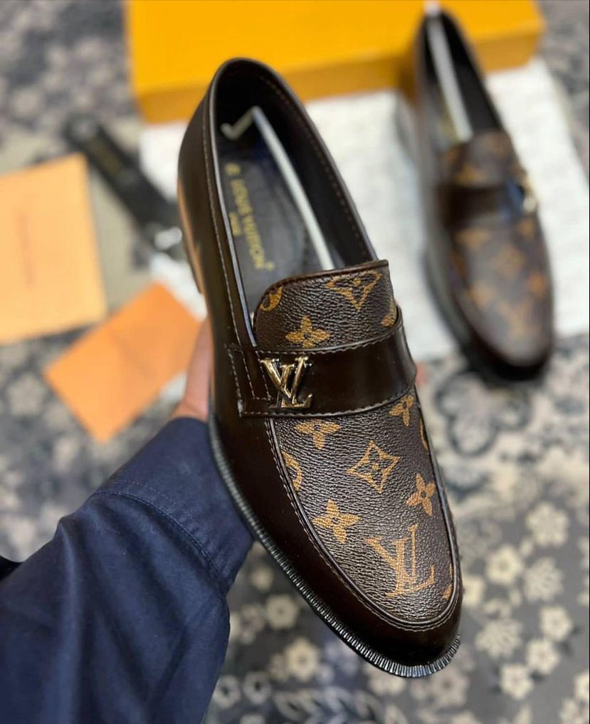 LOUIS VUITTON BUCKLE MOCASSINS