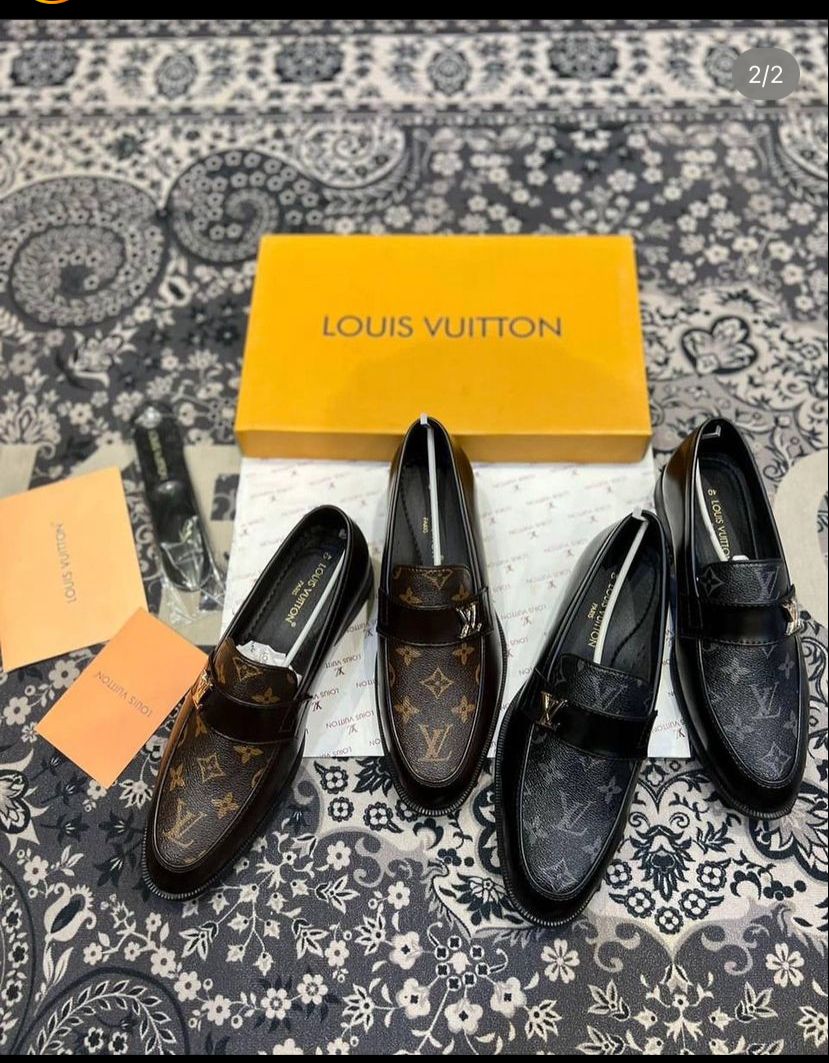 LOUIS VUITTON BUCKLE MOCASSINS