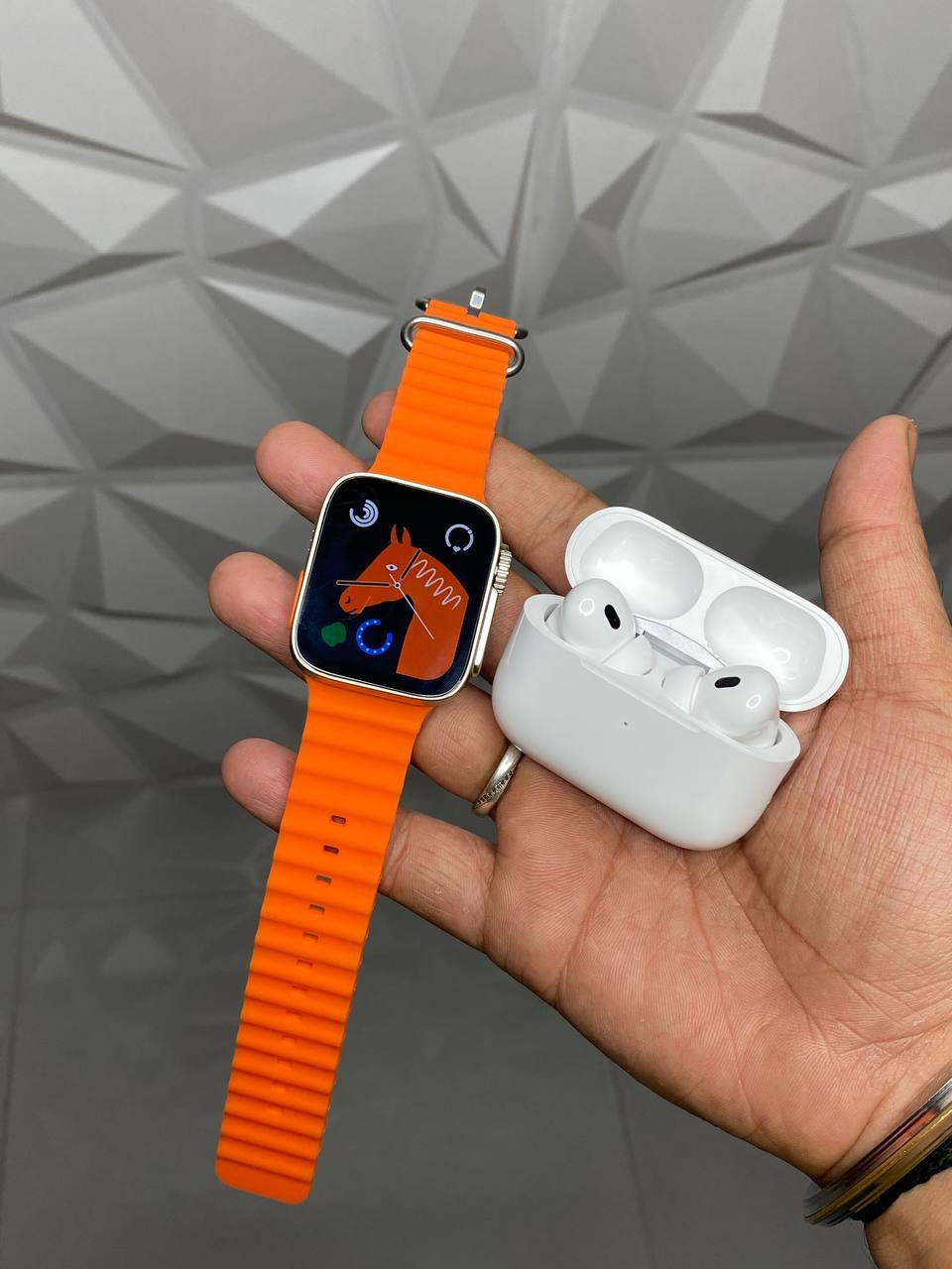 SERIES 8 ULTRA + AIRPOD PRO 2 COMBO