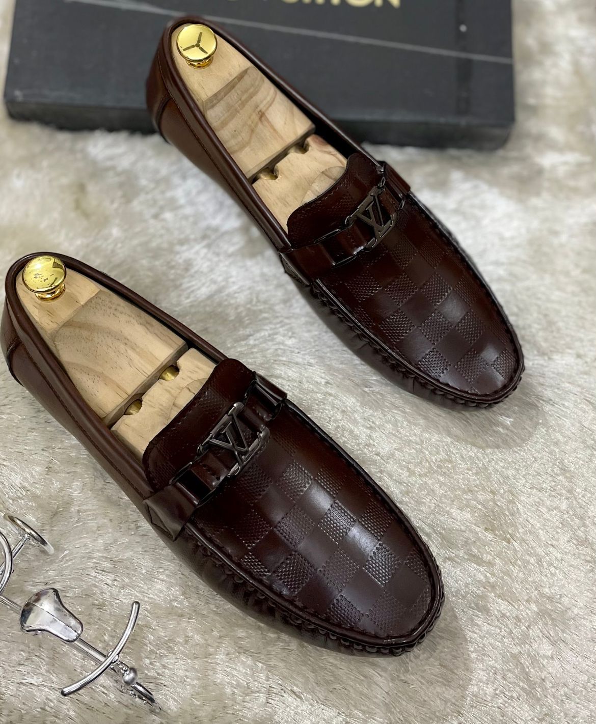 LV